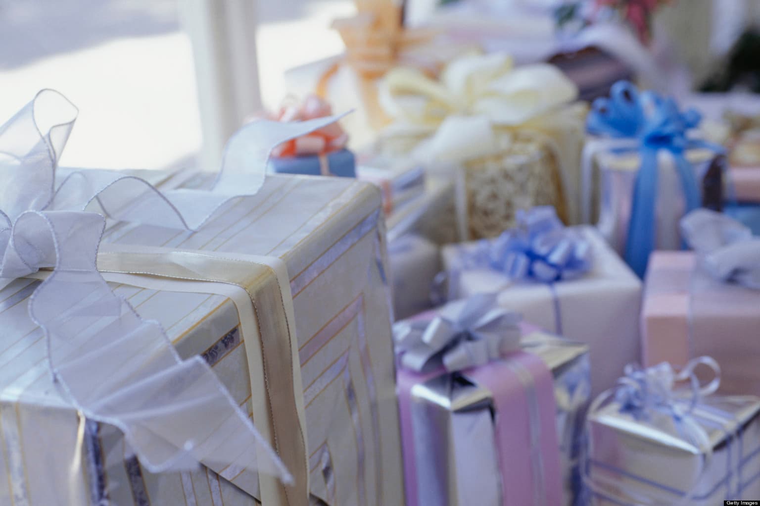 Cover Image for Tips on Buying your Wedding Gifts